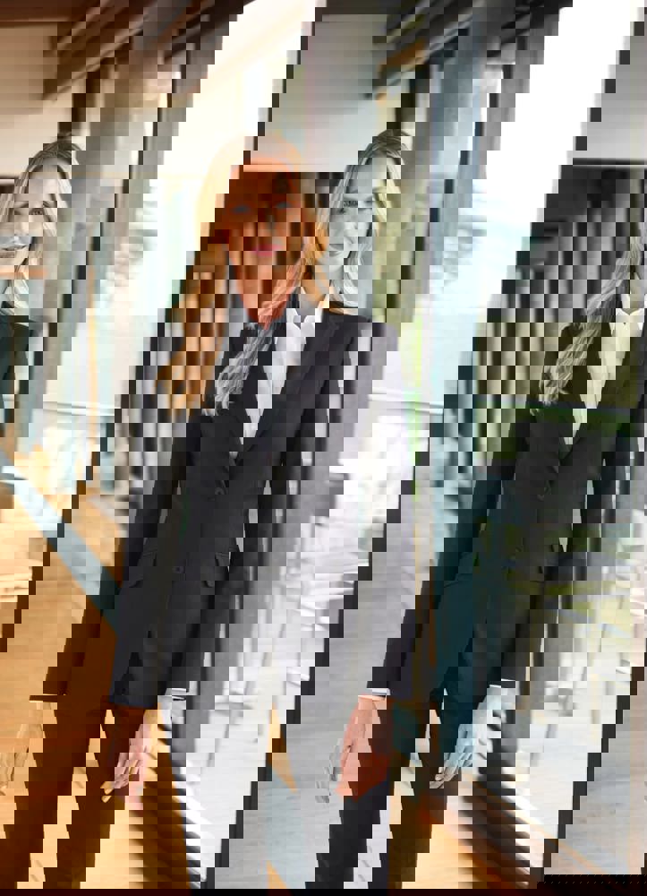 BT2222 - Getailleerd Colbert Novara