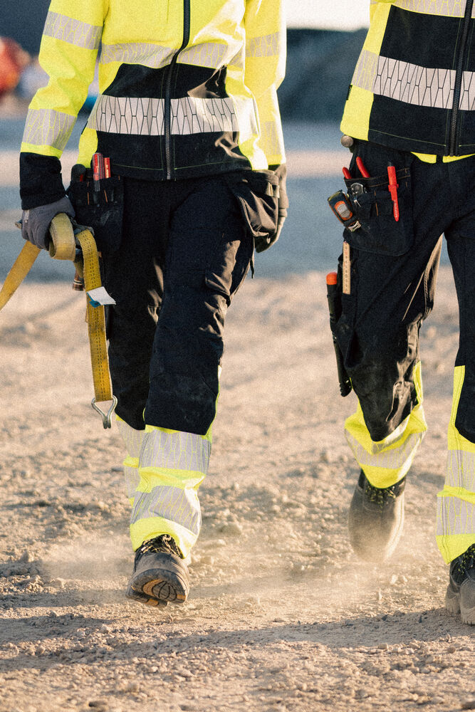 Jobman - 2372 Hi-Vis Women's Craftsman Trousers Stretch HP Zwart/Geel 48