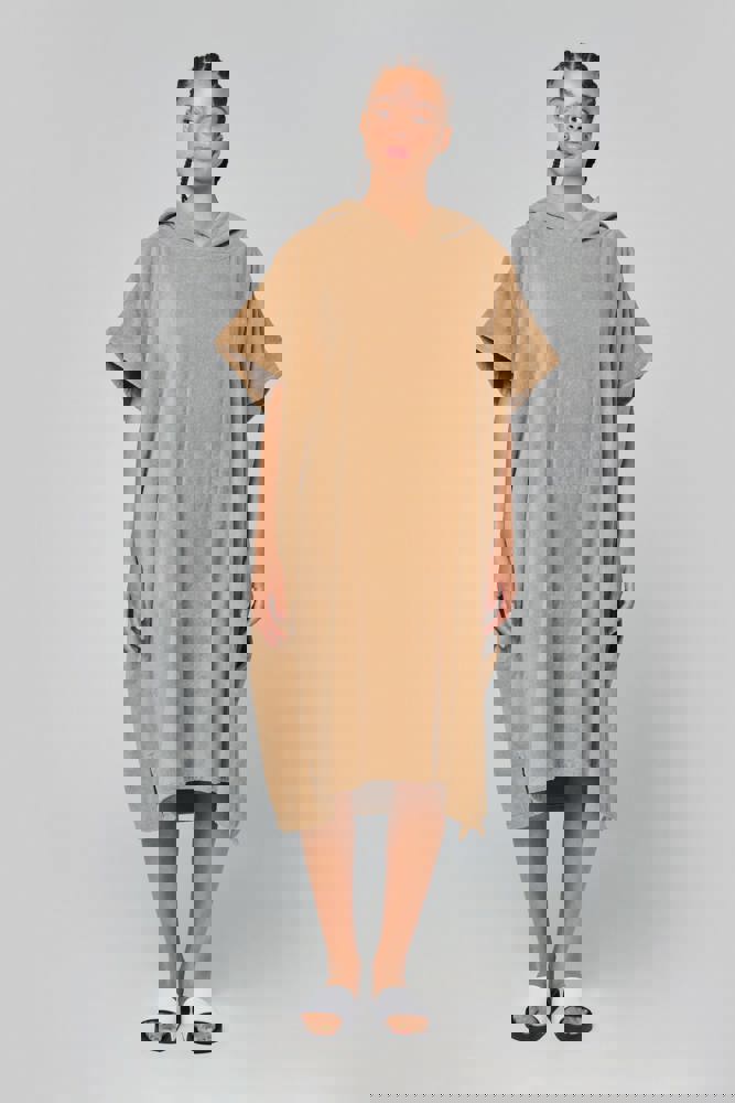 PA581 - Uniseks poncho met capuchon van badstof