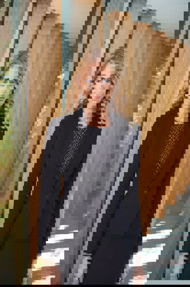 BT2255 - Getailleerd Colbert Saturn