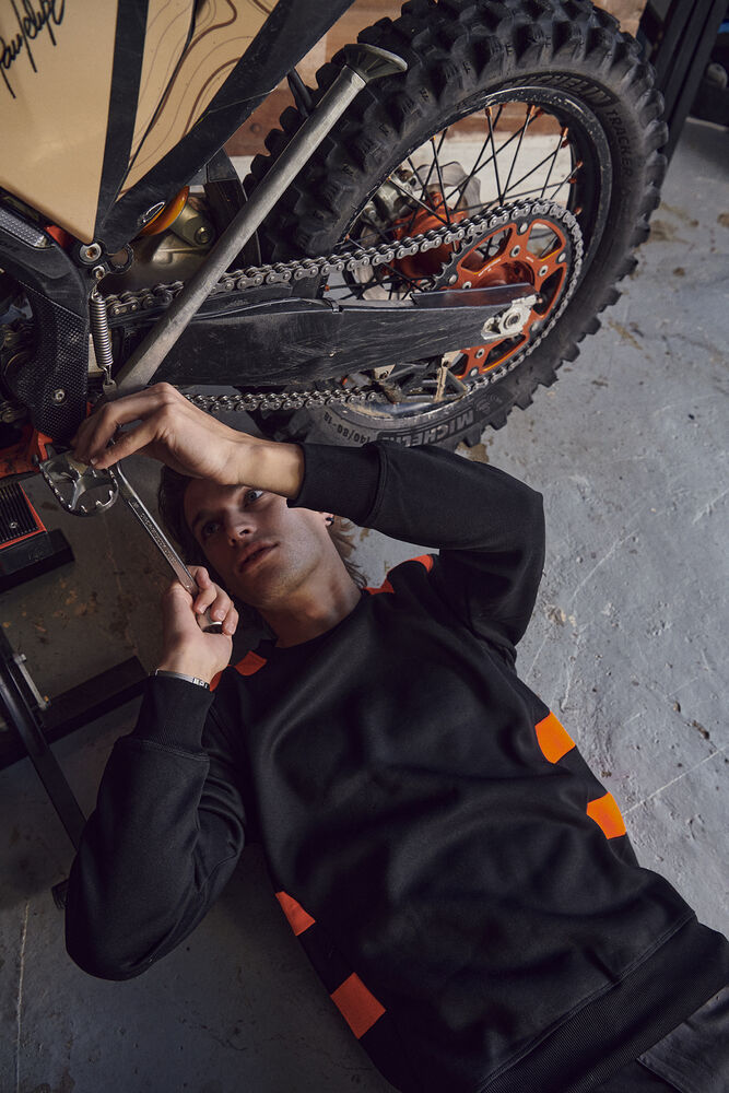 Clique - Ambition Roundneck