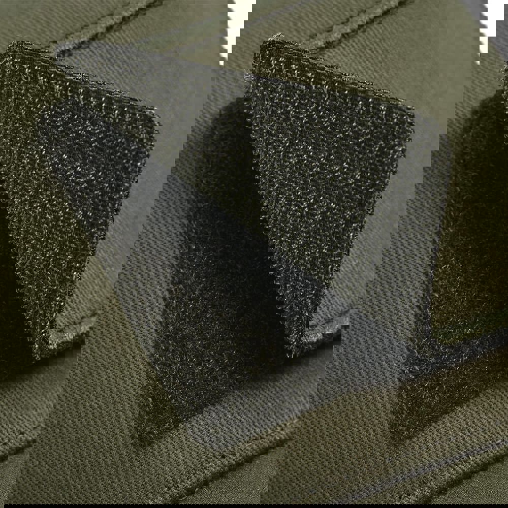 B638C - Pet met 5 panelen en afneembare patch