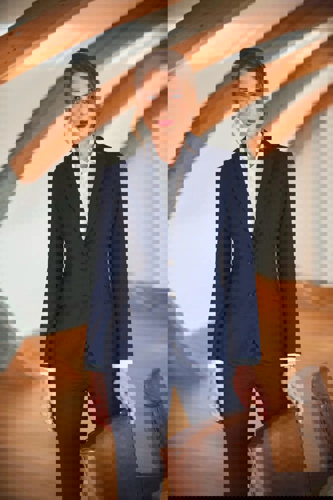 BT2222 - Getailleerd Colbert Novara